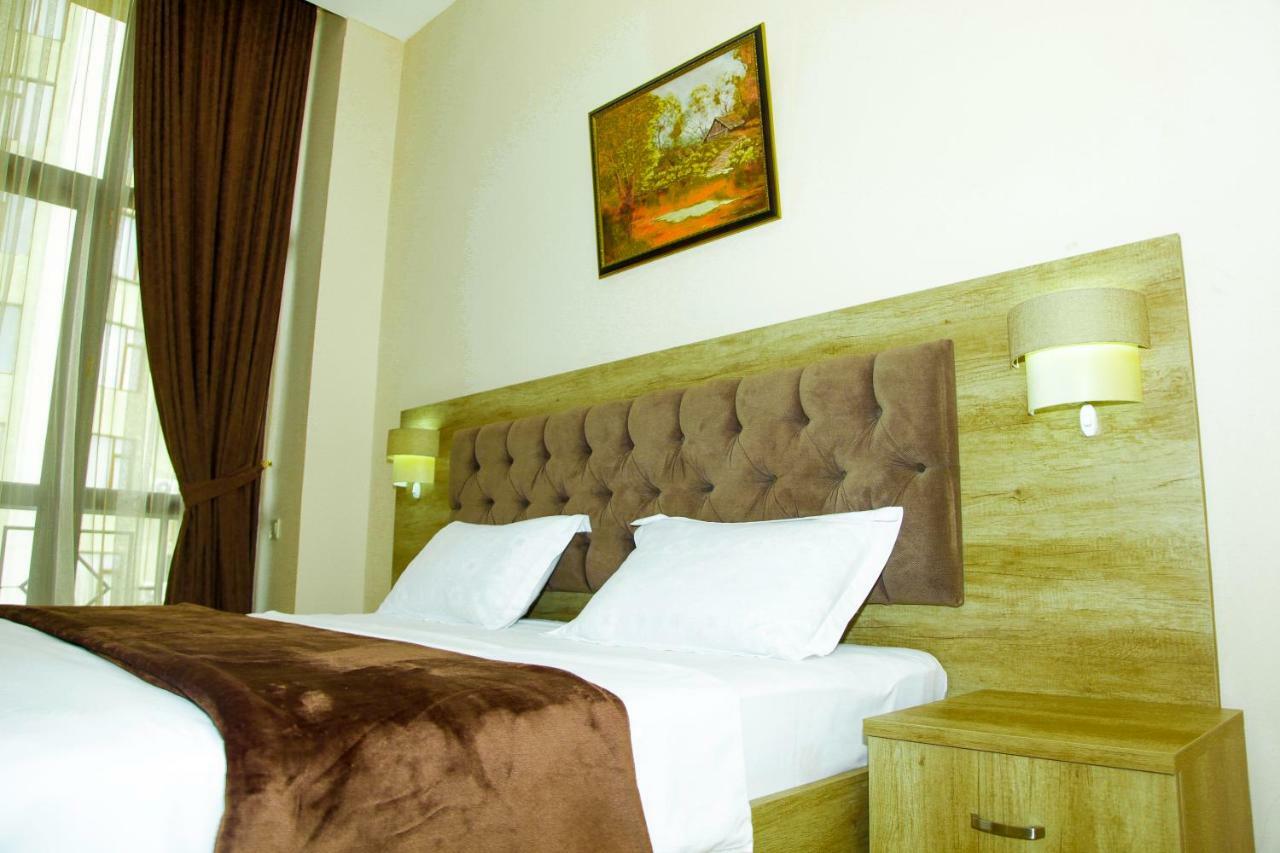 Hotel Grand Zugdidi Zewnętrze zdjęcie